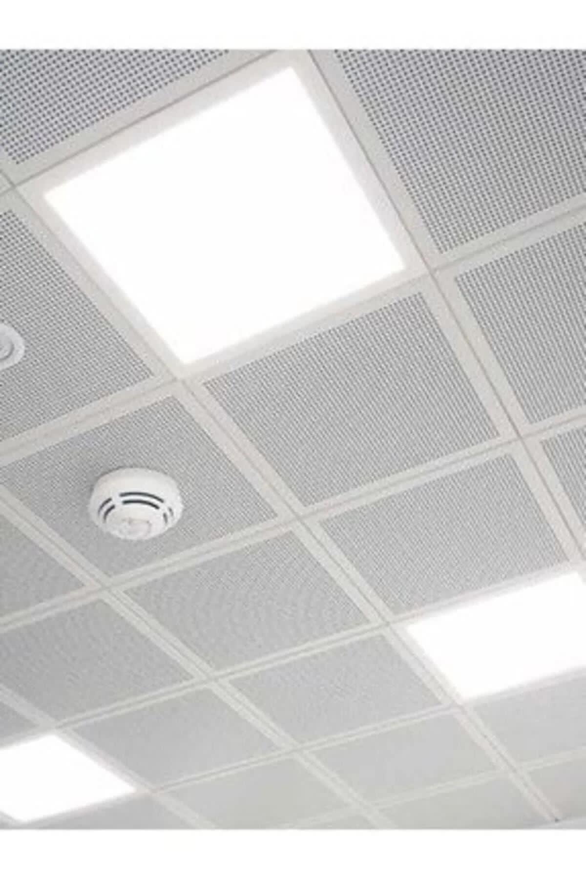 Rutubete dayanıklı, temizliği kolay beyaz clip-in asma tavan montajı.